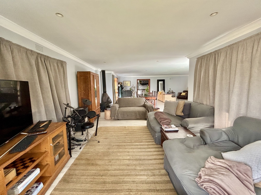 5 Bedroom Property for Sale in Vierlanden Western Cape